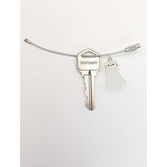 Cat Lover Glow in the Dark Keychain Durable Easy Screw Keyring Unique Kitty Gift - Picture 5 of 8